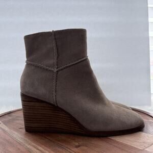 Lucky Brand Boots Womens Size 8 Gray Suede Wedge Ankle‎ Zipper Casual Shoes